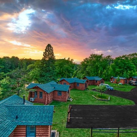 Edgewater Resort Iron Mountain Buitenkant foto