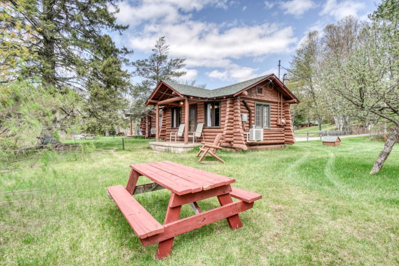 Edgewater Resort Iron Mountain Buitenkant foto